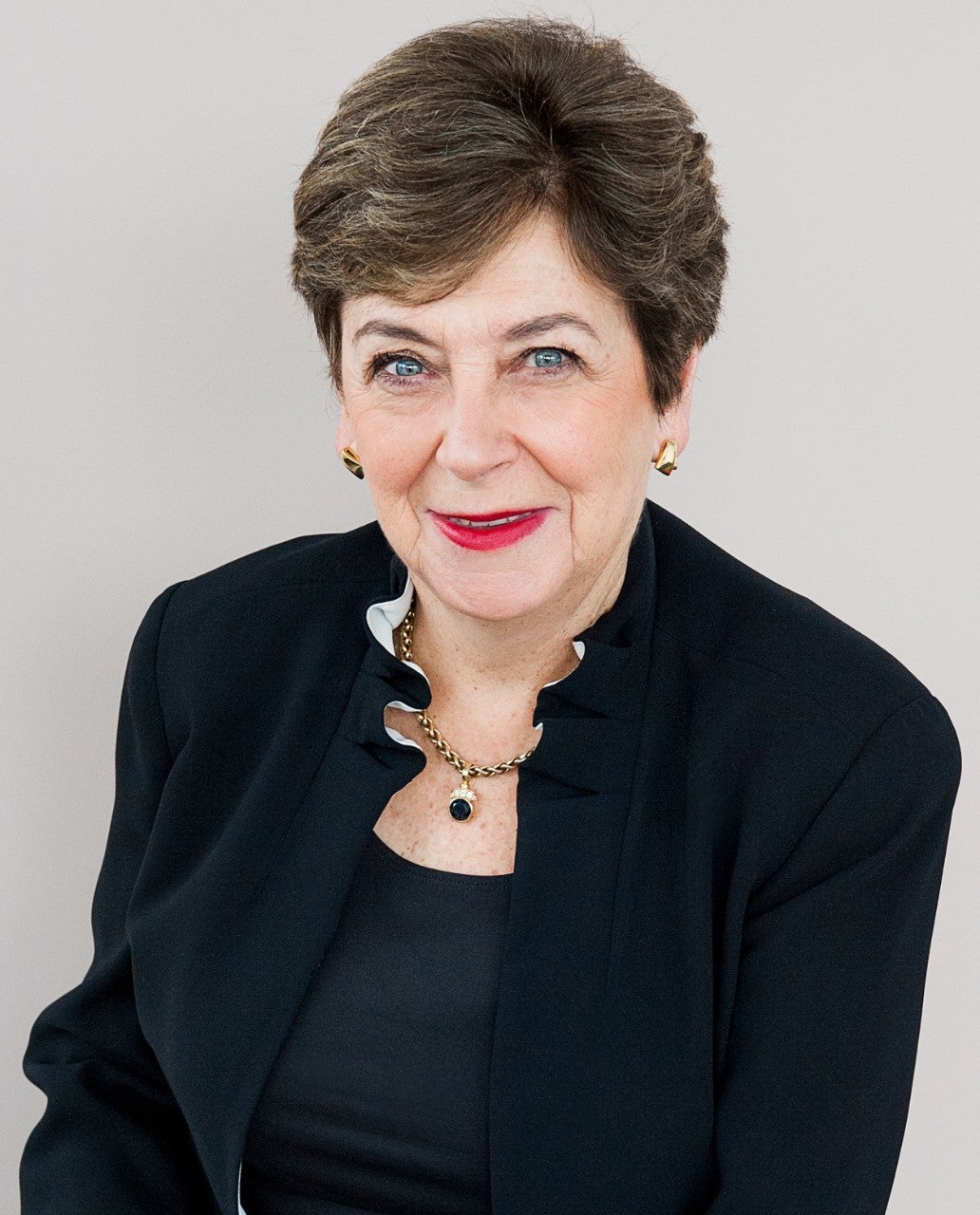 Portrait of Dr Kay Patterson AO